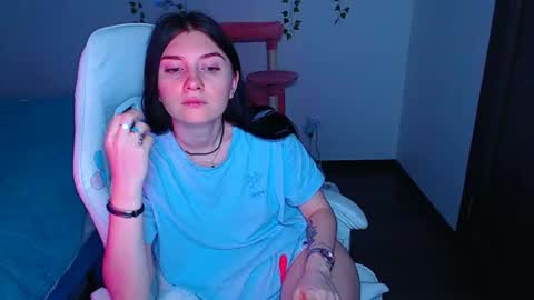 Snapshot of _thesamedaniellatrue_ chatting on 12/04/25, 07:11 _thesamedaniellatrue_ online show from 12/04/25, 07:11