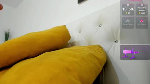 LilyOpen Pvt online show from 09/19/25, 07:54