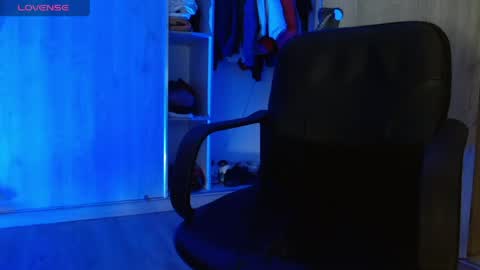 Snapshot of _tinyrousse_ chatting on 05/05/26, 11:24 Rousse online show from 05/05/26, 11:24