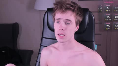 Snapshot of _tokyo_ghoul chatting on 12/04/24, 01:09 _tokyo_ghoul online show from 12/04/24, 01:09