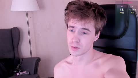 Snapshot of _tokyo_ghoul chatting on 01/25/25, 07:39 _tokyo_ghoul online show from 01/25/25, 07:39