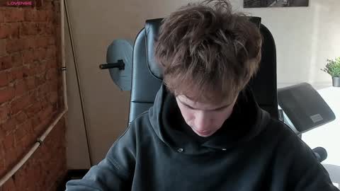 Snapshot of _tokyo_ghoul chatting on 02/07/25, 10:19 _tokyo_ghoul online show from 02/07/25, 10:19