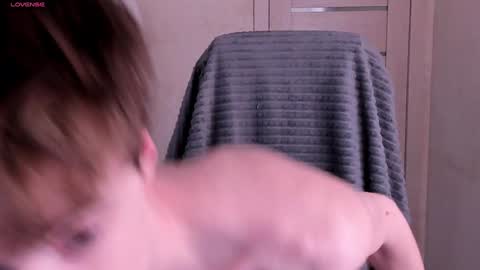 Snapshot of _tokyo_ghoul chatting on 02/08/25, 10:18 _tokyo_ghoul online show from 02/08/25, 10:18