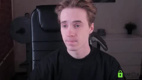 Snapshot of _tokyo_ghoul chatting on 10/26/25, 05:13 _tokyo_ghoul online show from 10/26/25, 05:13