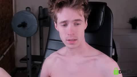 Snapshot of _tokyo_ghoul chatting on 12/14/25, 03:17 _tokyo_ghoul online show from 12/14/25, 03:17