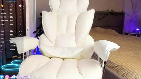 Julia online show from 03/16/26, 05:24