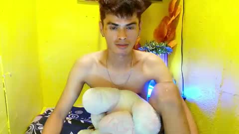 Snapshot of _urbabypam chatting on 02/15/25, 10:22 Urjerick online show from 02/15/25, 10:22