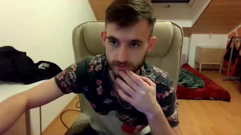 Vlad online show from 02/09/25, 01:44