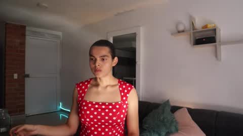 Anastasia Vahos online show from 09/22/25, 06:10