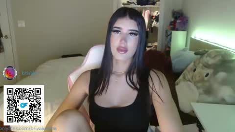 Snapshot of _valentina_rose_25 chatting on 03/12/25, 12:53 _valentina_rose_25 online show from 03/12/25, 12:53