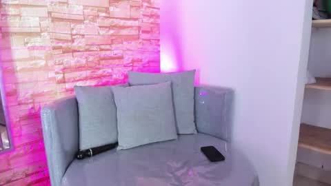 Snapshot of _valeria_saenz_ chatting on 01/12/26, 08:14 _valeria_saenz_ online show from 01/12/26, 08:14