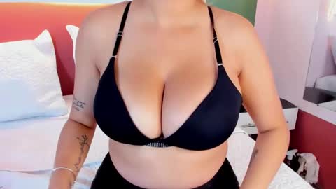 _valeryboobs_ online show from 10/08/25, 01:20