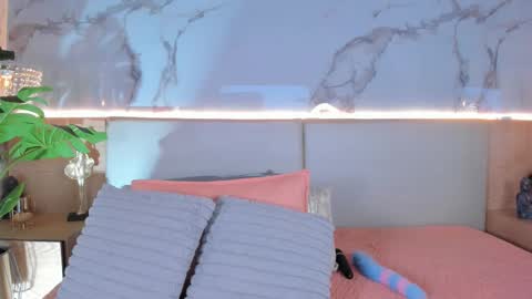 Valery online show from 02/17/26, 03:36