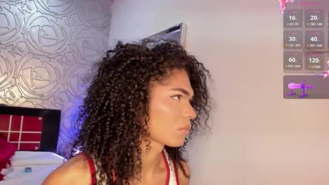 Snapshot of _vennuss_ chatting on 11/14/25, 05:17 Venus online show from 11/14/25, 05:17