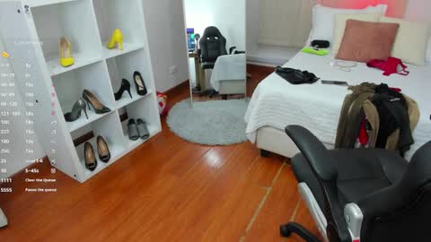 Sol online show from 03/09/25, 01:59