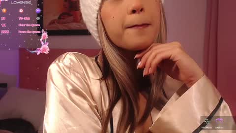 Snapshot of _victoria_florez chatting on 01/15/25, 07:23 VICTORIA online show from 01/15/25, 07:23