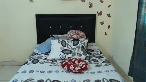 _victoriia_971 online show from 01/16/26, 01:59