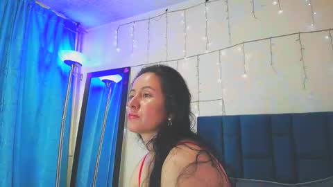 Snapshot of _violeta1 chatting on 03/26/26, 02:11 Violeta online show from 03/26/26, 02:11