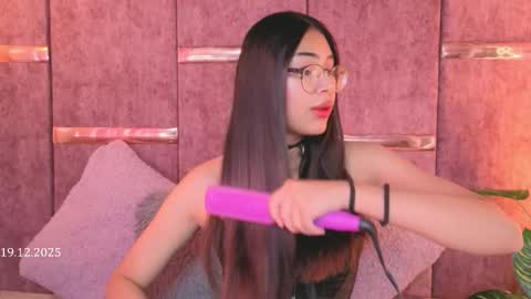   online show from 12/19/25, 08:16