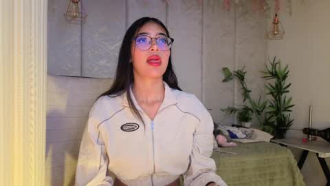   online show from 03/31/26, 07:47