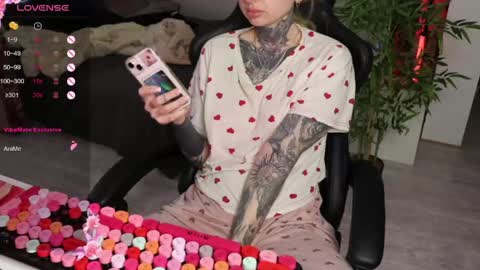 Alis online show from 05/26/26, 03:46