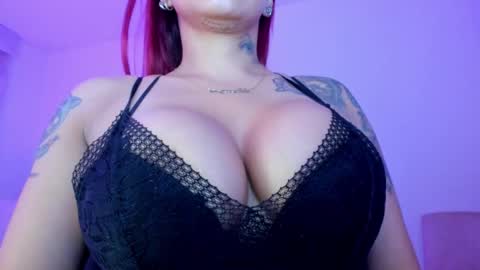 INSTAGRAM pinzon viviana online show from 02/21/26, 01:39