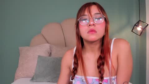 Snapshot of _vix555_ chatting on 12/18/24, 03:58 Vix online show from 12/18/24, 03:58