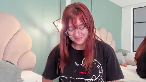 Snapshot of _vix555_ chatting on 02/03/25, 09:52 Vix online show from 02/03/25, 09:52