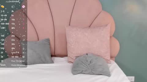 Snapshot of _vix555_ chatting on 02/24/25, 05:11 Vix online show from 02/24/25, 05:11