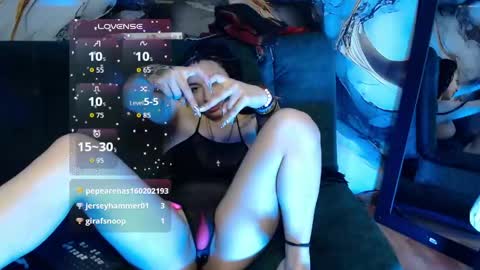_weird_sativa online show from 04/25/26, 01:41