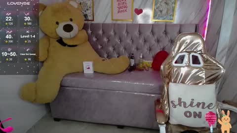  wendy  online show from 02/27/25, 08:09