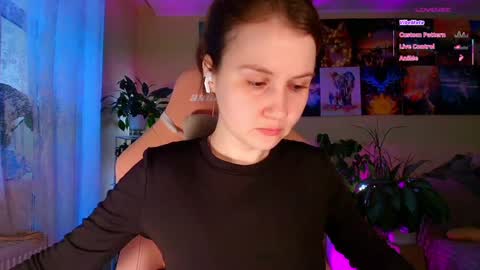 Enni online show from 02/12/26, 07:58