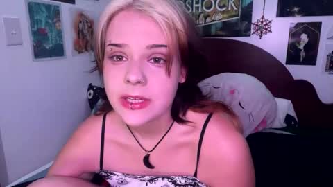 Snapshot of _xxalexx chatting on 09/27/25, 02:27 _xxalexx online show from 09/27/25, 02:27