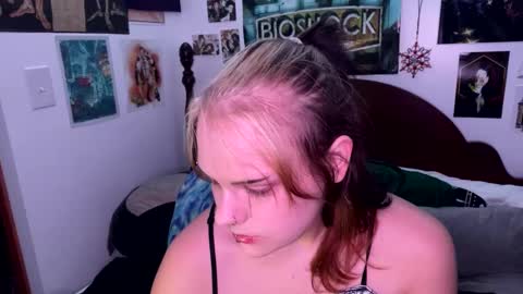 Snapshot of _xxalexx chatting on 10/03/25, 02:52 _xxalexx online show from 10/03/25, 02:52