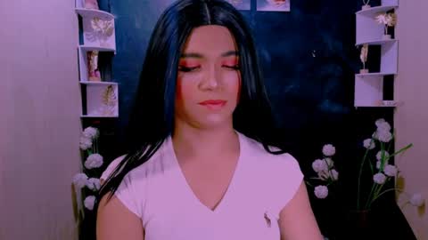 Snapshot of _xxlilly chatting on 04/06/26, 10:22 _xxlilly online show from 04/06/26, 10:22