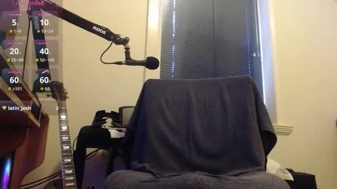 Snapshot of _xxrockstarloverxx_ chatting on 10/27/25, 08:35 _xxrockstarloverxx_ online show from 10/27/25, 08:35