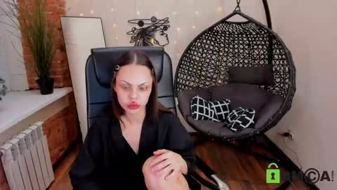 Snapshot of _your_lilith_ chatting on 11/25/25, 03:23 _your_lilith_ online show from 11/25/25, 03:23