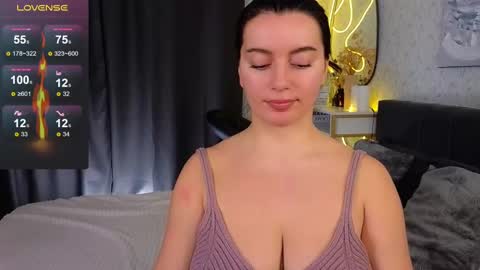 Snapshot of _your_sweetdream chatting on 02/22/25, 08:29 Jasmine online show from 02/22/25, 08:29