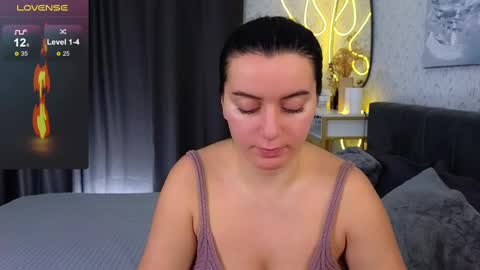 Snapshot of _your_sweetdream chatting on 02/28/25, 08:09 Jasmine online show from 02/28/25, 08:09