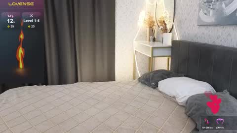 Snapshot of _your_sweetdream chatting on 10/05/25, 08:23 Jasmine online show from 10/05/25, 08:23