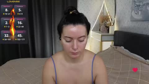 Snapshot of _your_sweetdream chatting on 11/19/25, 08:14 Jasmine online show from 11/19/25, 08:14