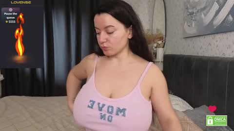 Snapshot of _your_sweetdream chatting on 02/10/26, 08:07 Jasmine online show from 02/10/26, 08:07