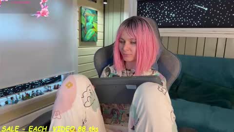 Snapshot of _yoursecretcrush_ chatting on 02/19/26, 01:29 YourSecretCrush online show from 02/19/26, 01:29