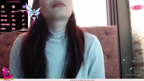 Snapshot of _yuyi chatting on 11/23/25, 11:21 Yuyi online show from 11/23/25, 11:21