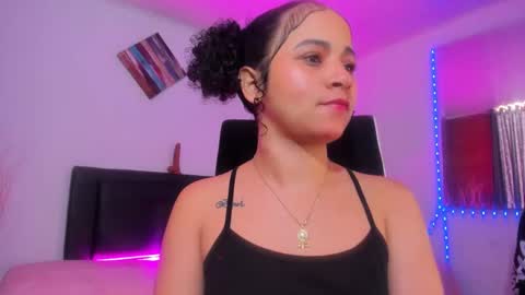 Snapshot of _zara_rosse chatting on 06/09/26, 01:01 ZARA online show from 06/09/26, 01:01