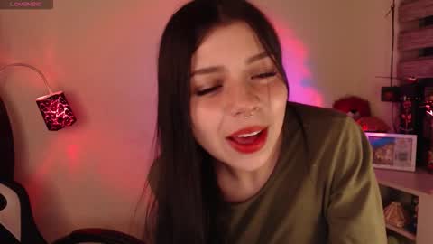 Snapshot of _zathara_ chatting on 09/30/25, 01:54 _zathara_ online show from 09/30/25, 01:54