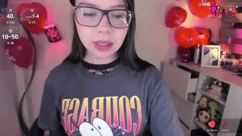 Snapshot of _zathara_ chatting on 05/01/26, 03:11 _zathara_ online show from 05/01/26, 03:11