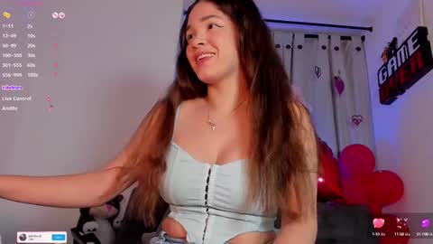 Snapshot of _zeli_ chatting on 02/16/25, 03:47 zelline online show from 02/16/25, 03:47