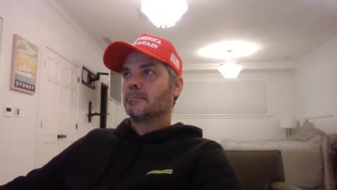 Zeus online show from 01/08/25, 01:32