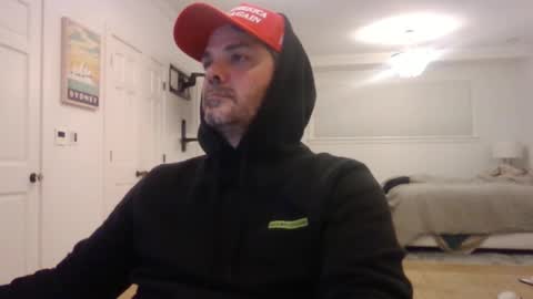 Zeus online show from 01/11/25, 03:23